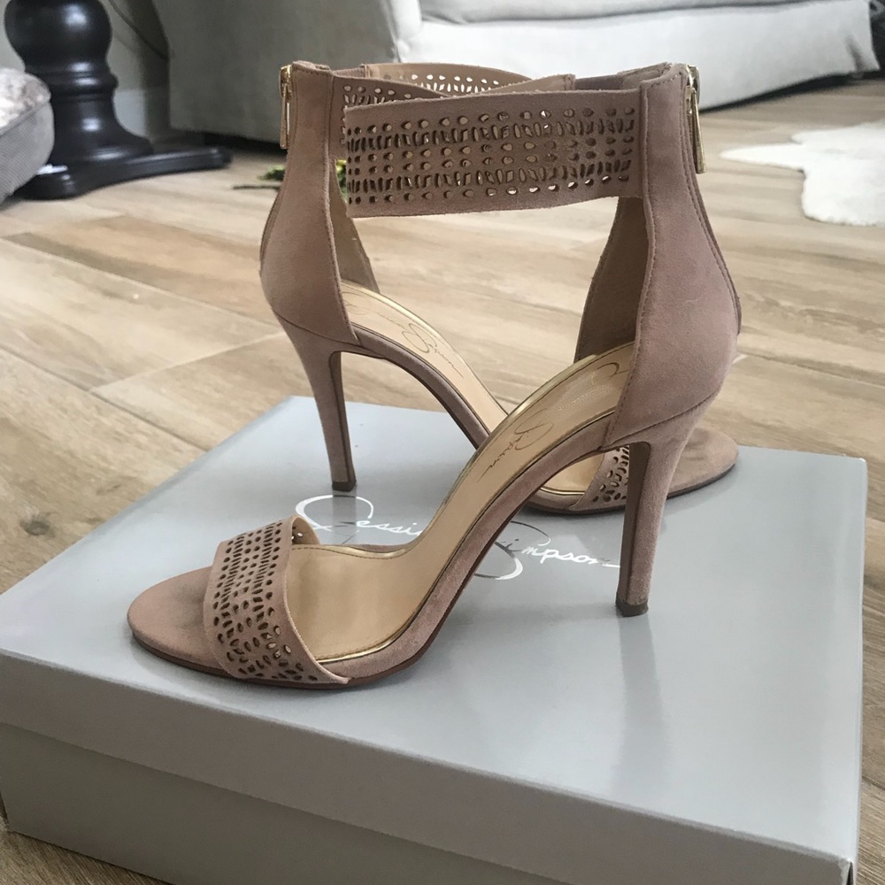 Jessica Simpson Suede Laser Cut Heels size 8.5